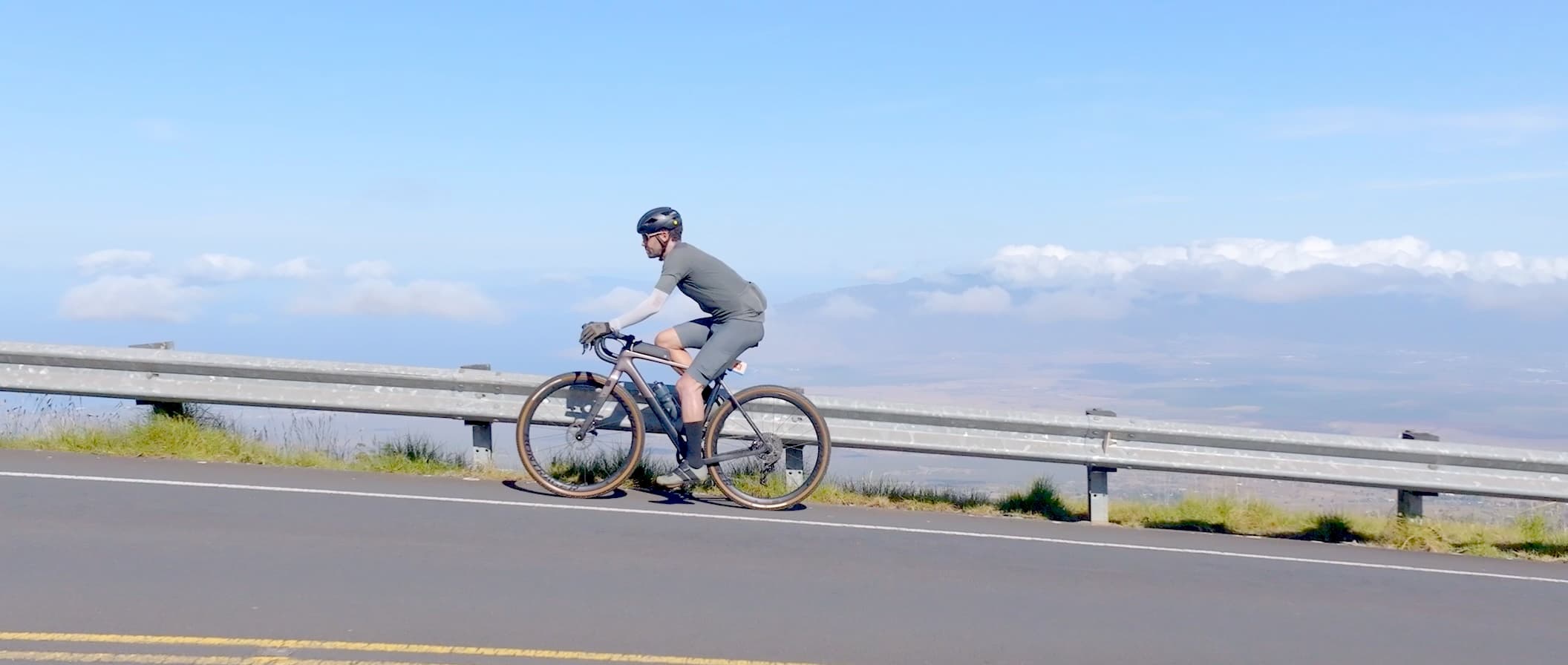 Hawaiʻi cycling calendar — the road up Haleakalā